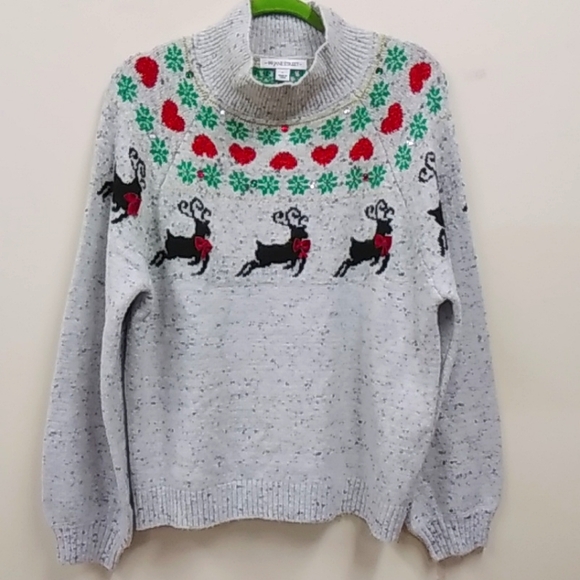 Christmas Holiday Reindeer Sweater 1094 - Picture 1 of 5